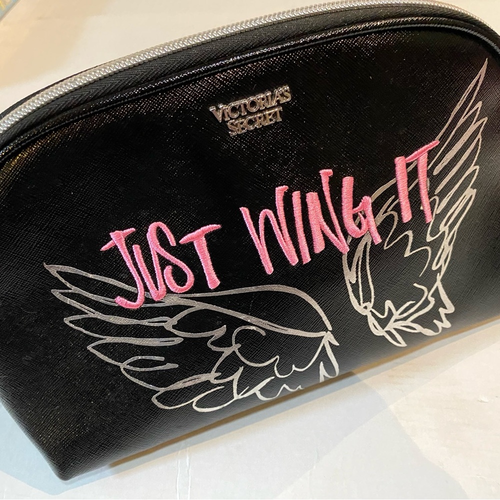 NWOT Victoria's Secret Just Wing It Makeup / Cosmetic Bag